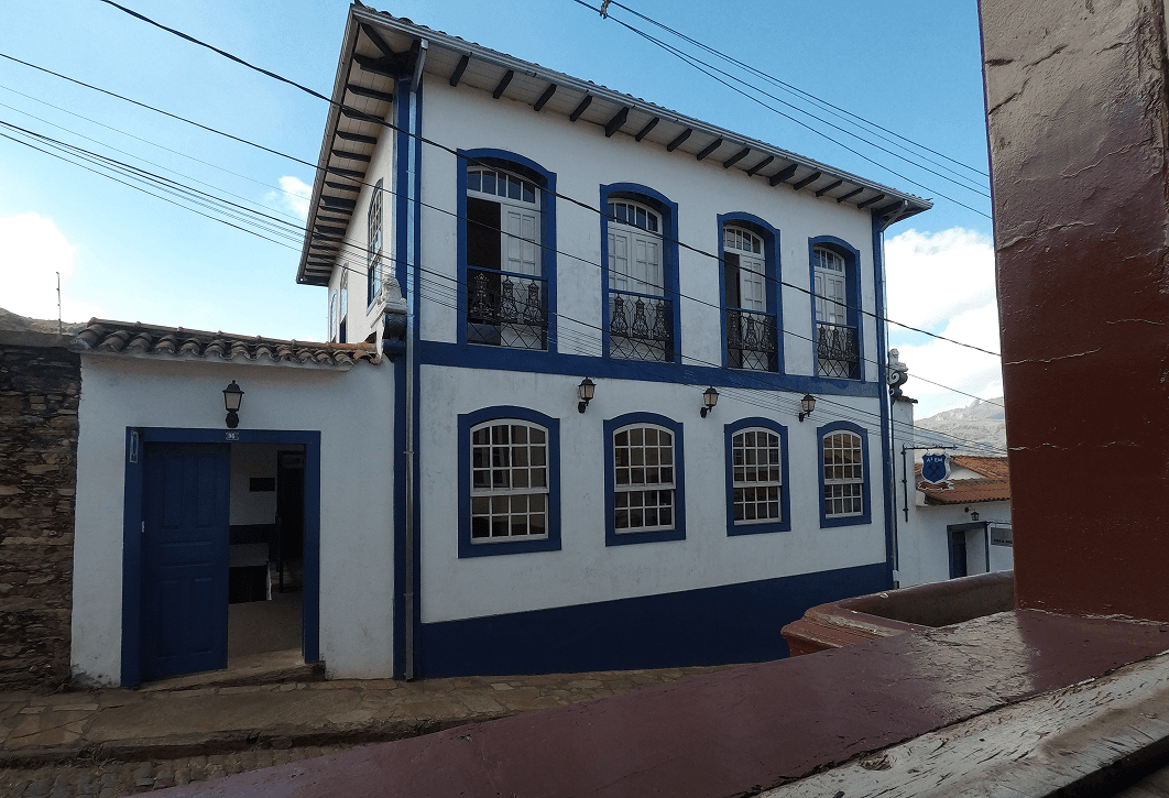 Fachada da A3EM